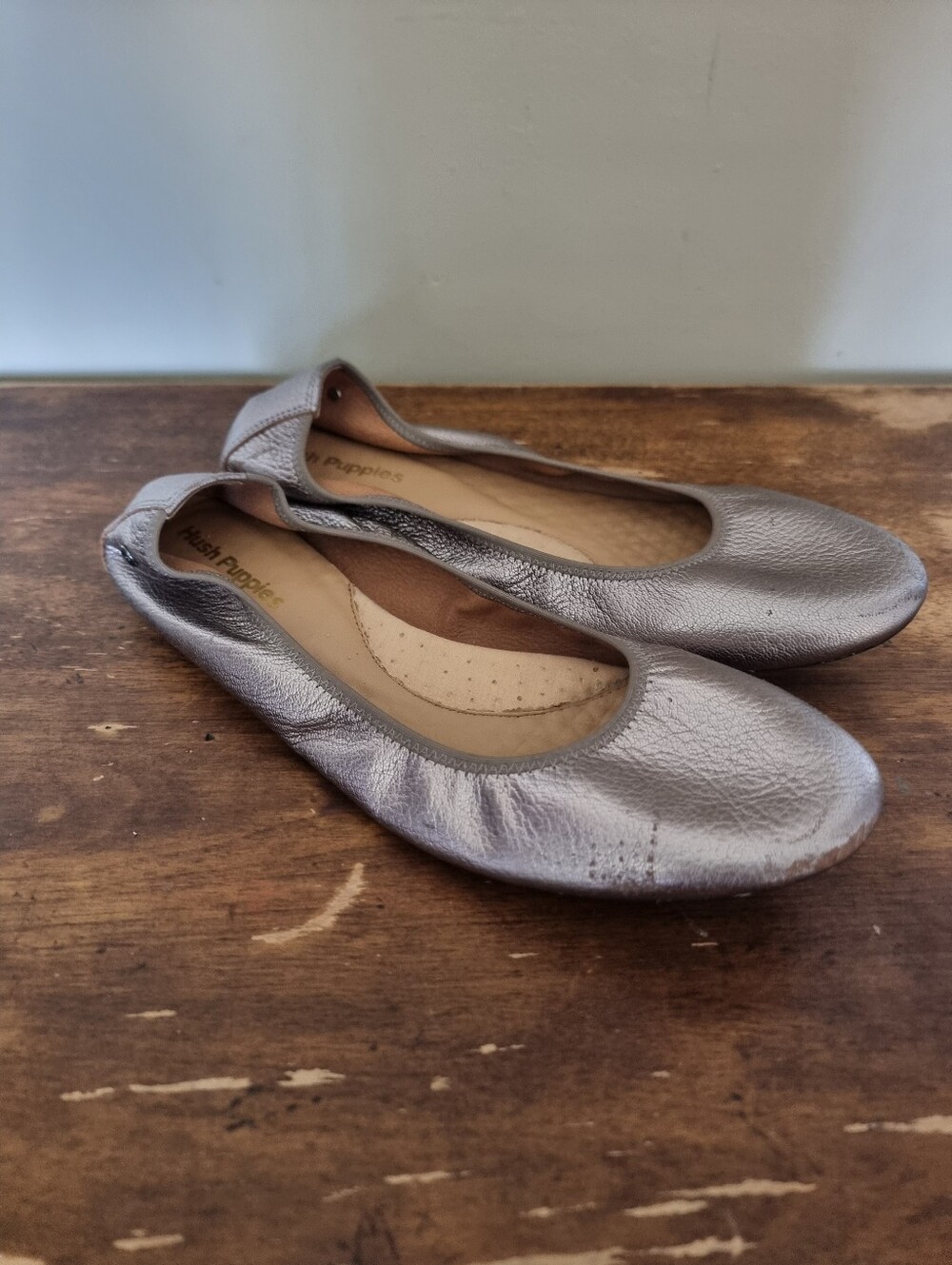 Hush Puppies Women's Metallic Silver Ballet Flats  Leather Size 10